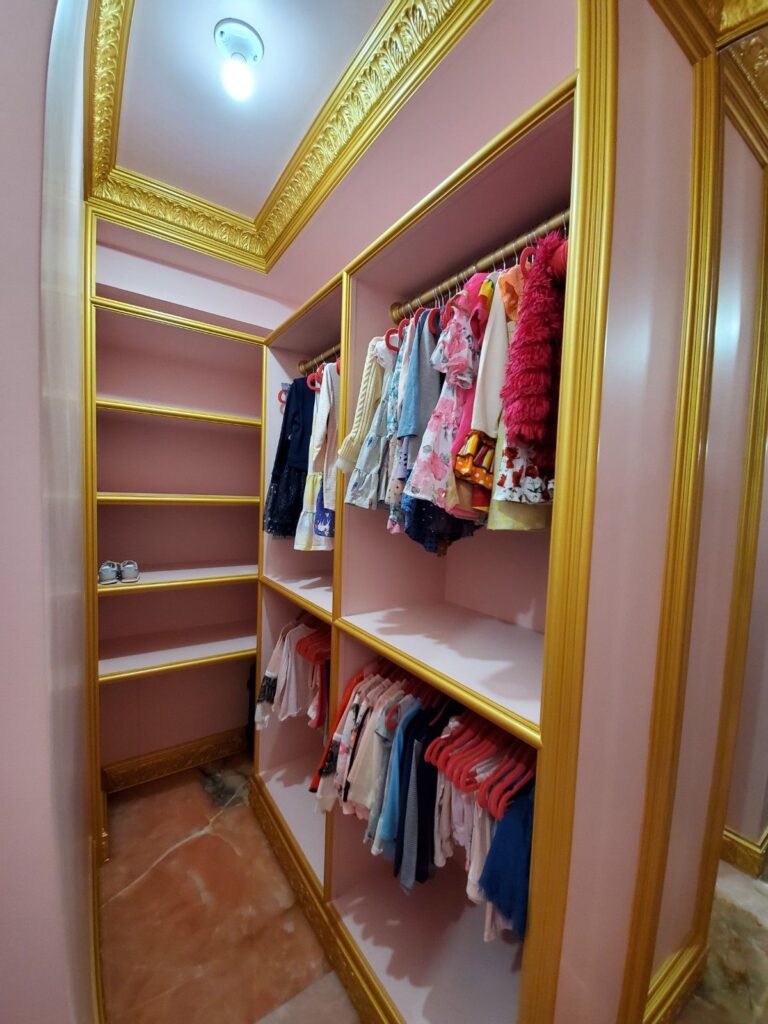 Spacious layout of Angel Room by Andrea D'Alessio