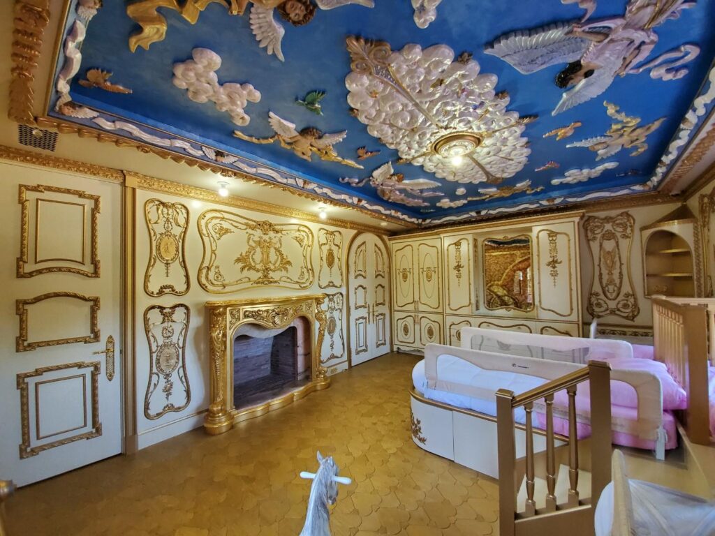 Contemporary furnishings in Angel Room by Andrea D'Alessio