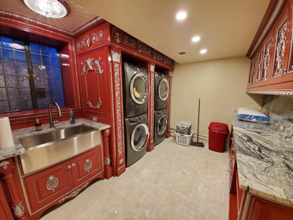 Spacious basement layout by Andrea D'Alessio