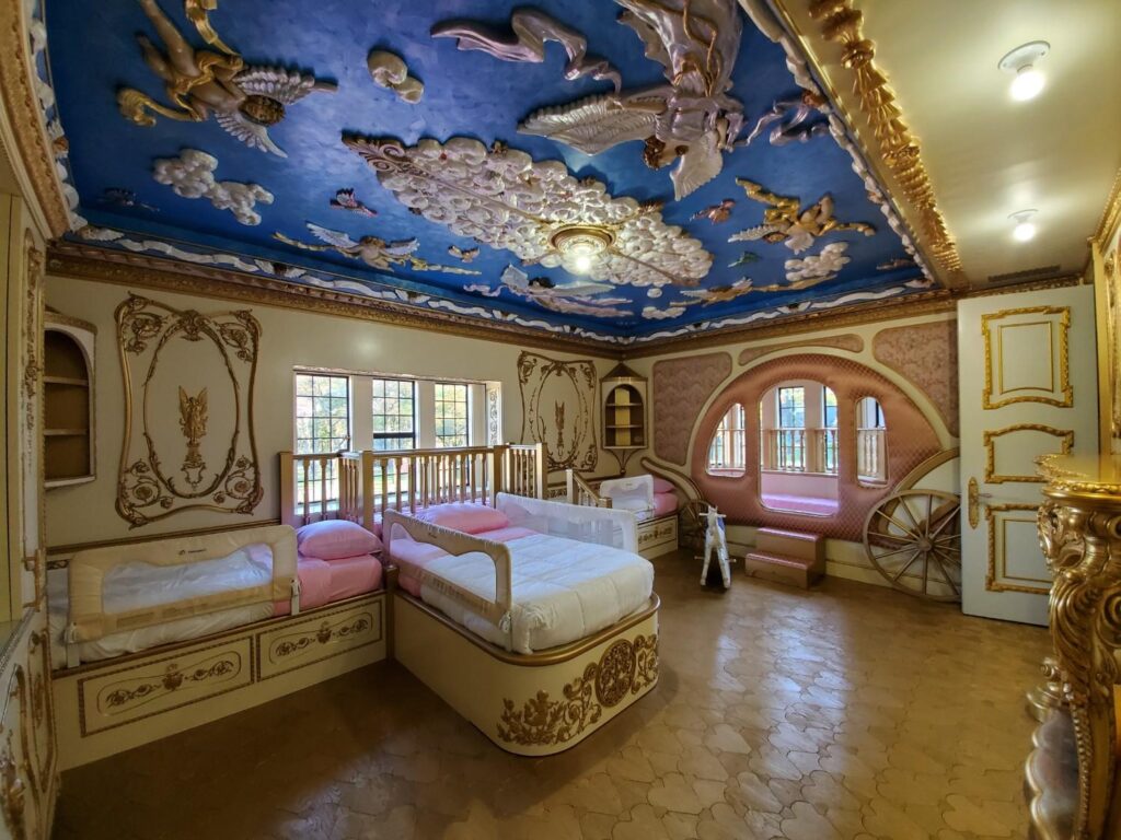 Angel Room interior with luxury design by Andrea D'Alessio